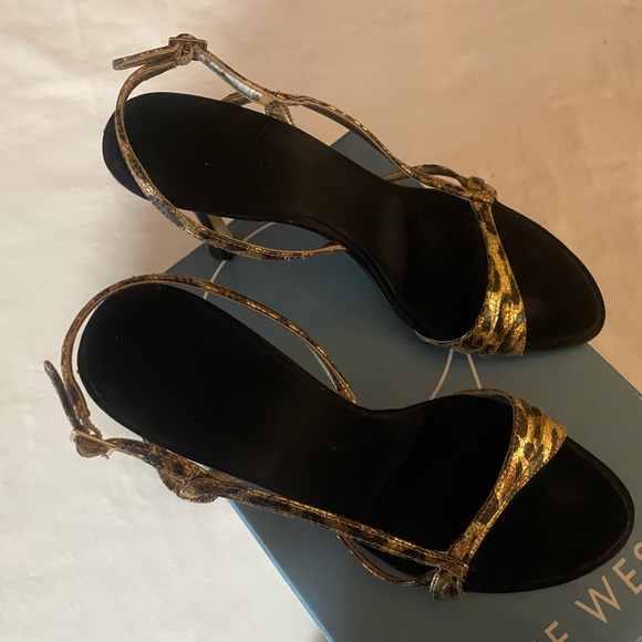 Nine West Beautiful Gold Heels - Picture 2 of 5